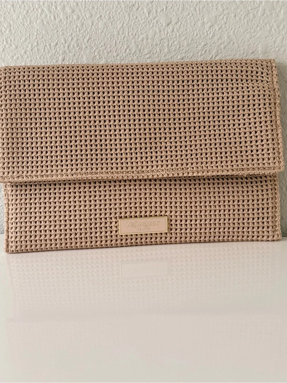 Yves Saint Laurent Beauté Clutch / Makeup Bag in Woven Beige Raffia NWOT